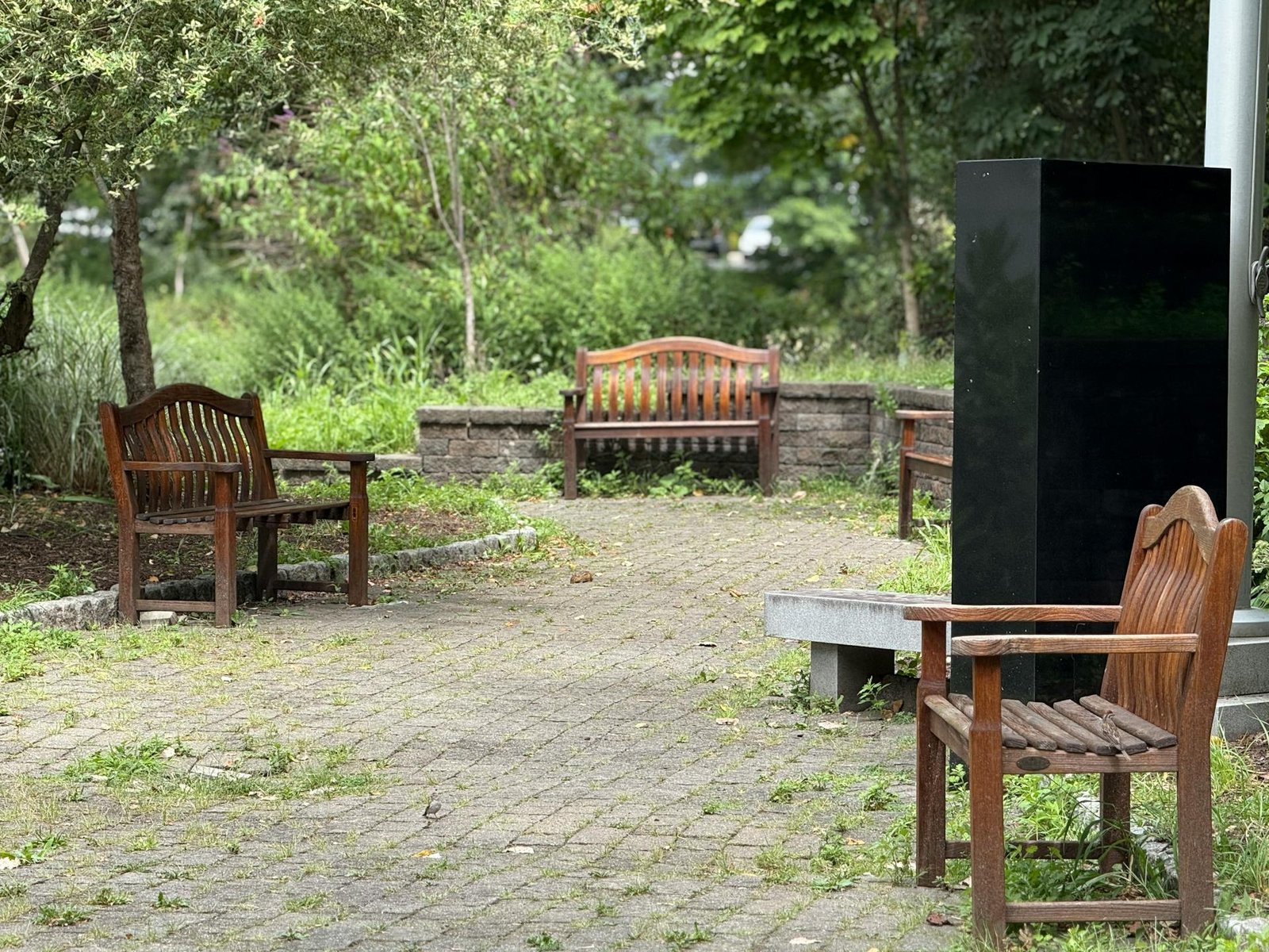 Why You Should Choose a Direct Furniture Manufacturer Instead of a Middleman