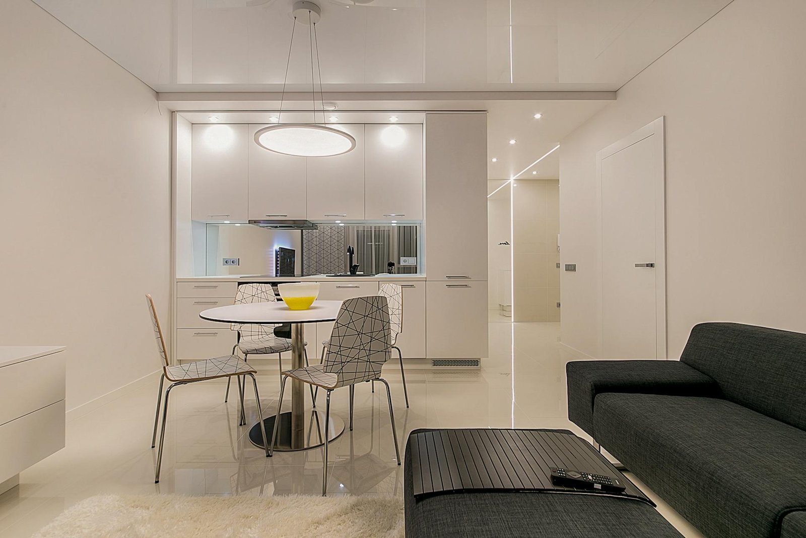 The Role of Technology in Modern Furniture Production